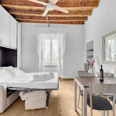 The House Via Argelati 7 Milano